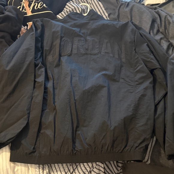 Jordan Black Windbreaker Jacket - Picture 2 of 3